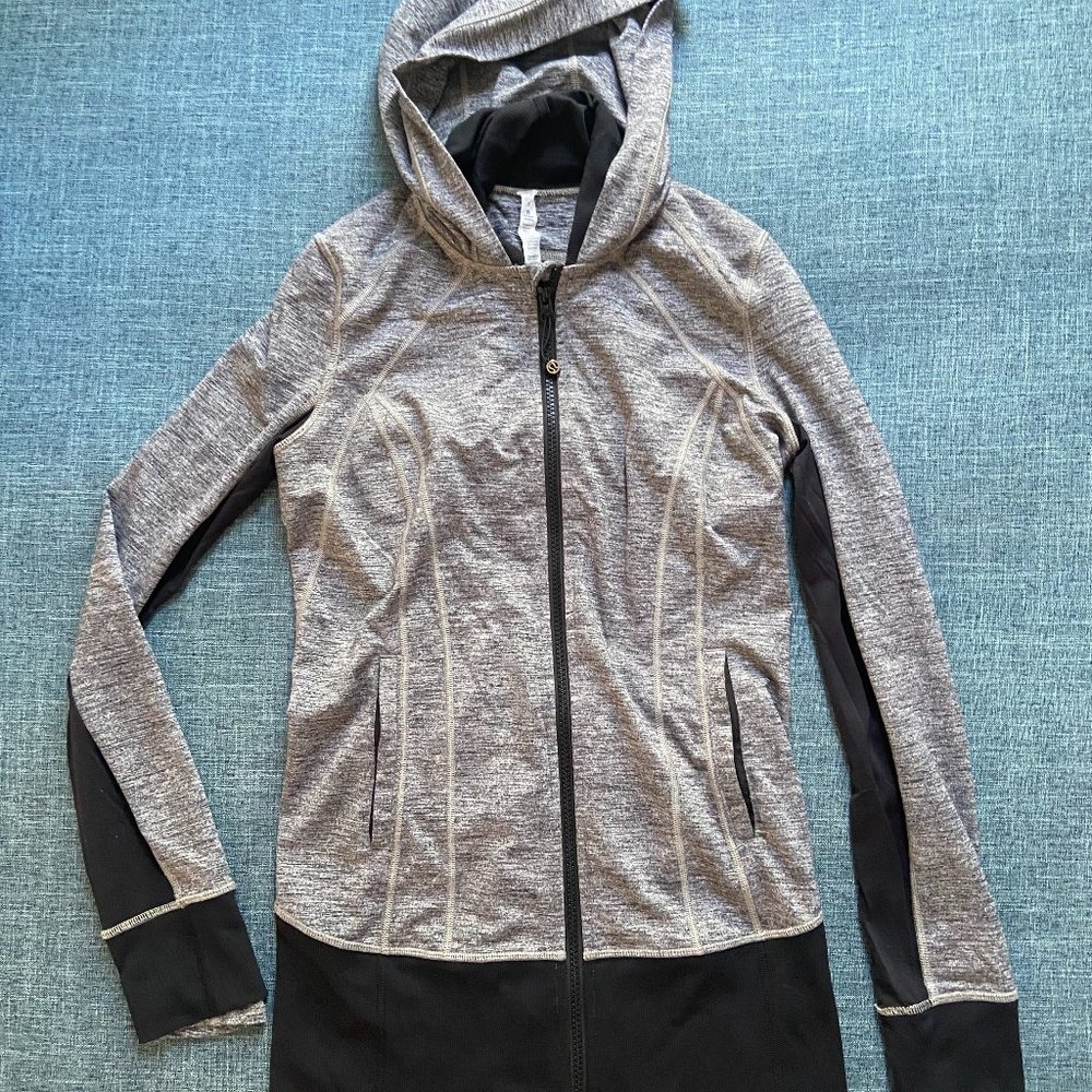 Lululemon Daily Practice Jacket, Size 6